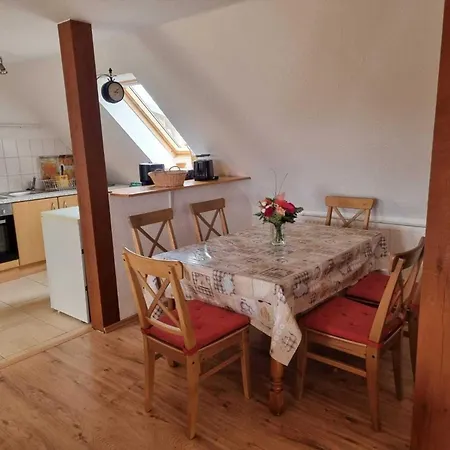 Beautiful In Robertsdorf With Garden Apartman *