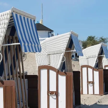 Beautiful In Robertsdorf With Garden