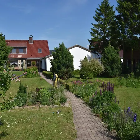 Apartman Beautiful In Robertsdorf With Garden *