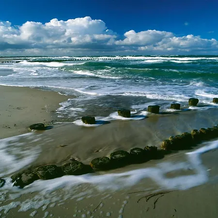 Beautiful In Robertsdorf With Garden