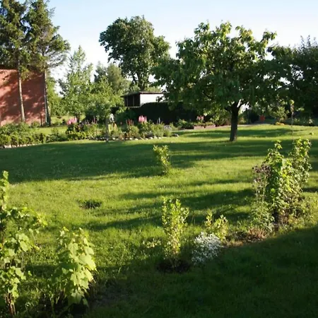 Beautiful In Robertsdorf With Garden Apartment